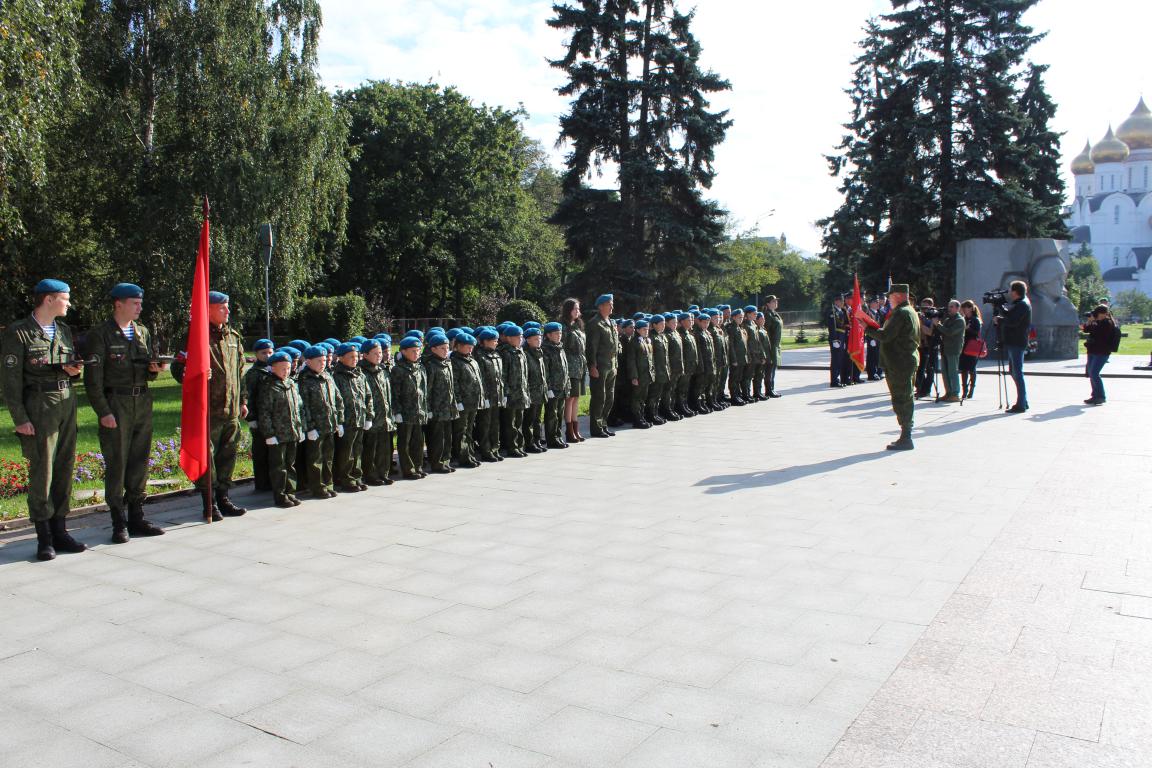 Ярославские кадеты стали юнармейцам
